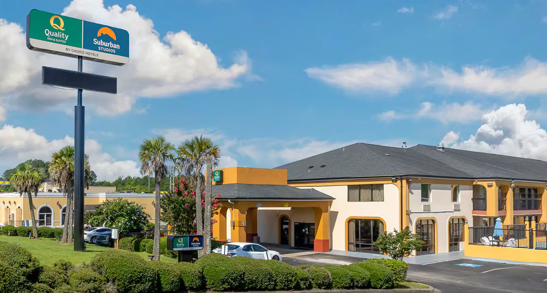 Downtown Hotel exterior